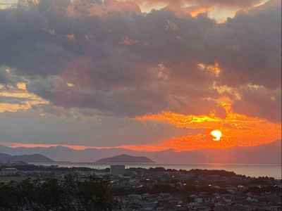 琵琶湖に沈む夕日 